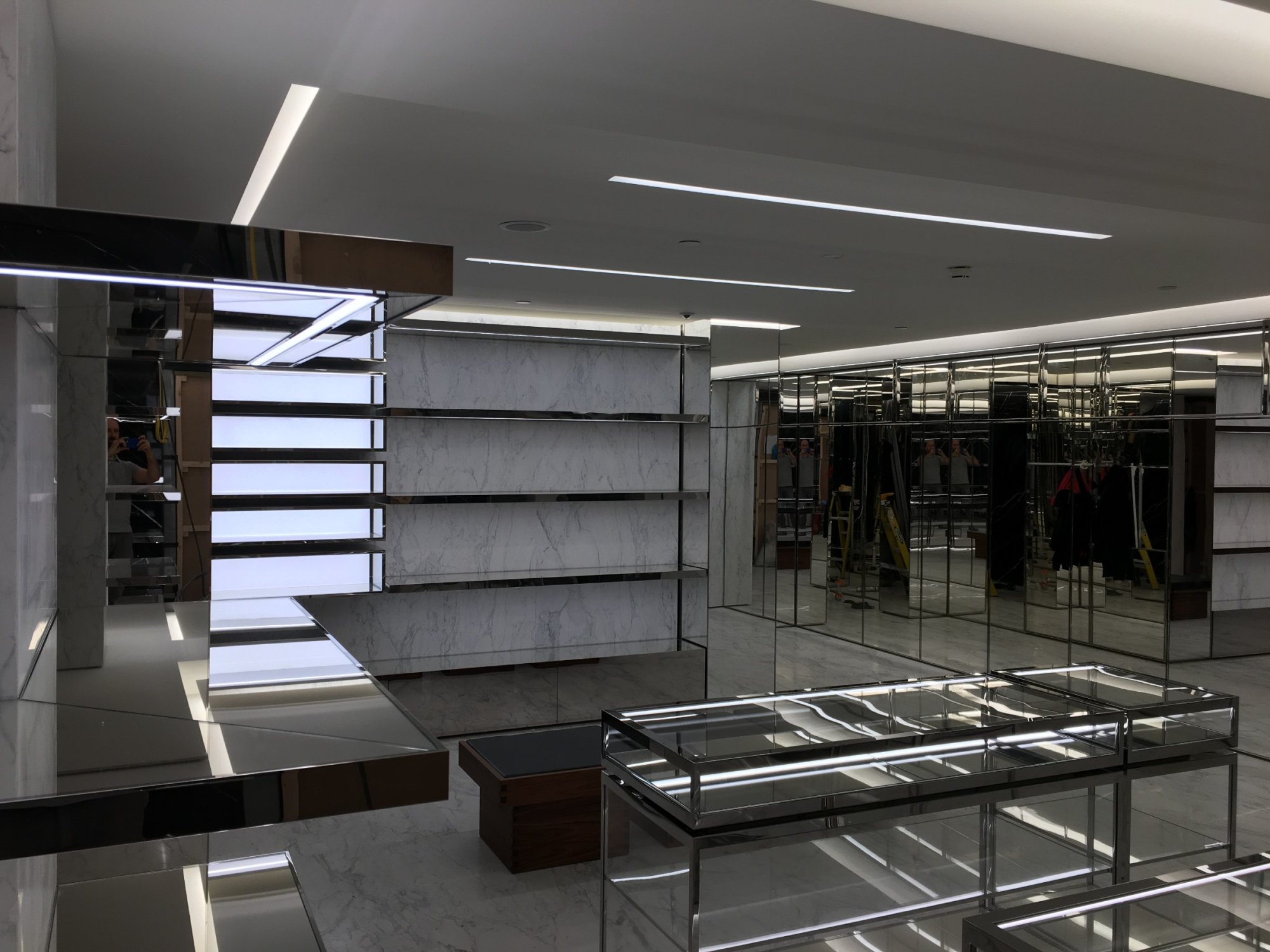 YSL - Harrods London – EONS